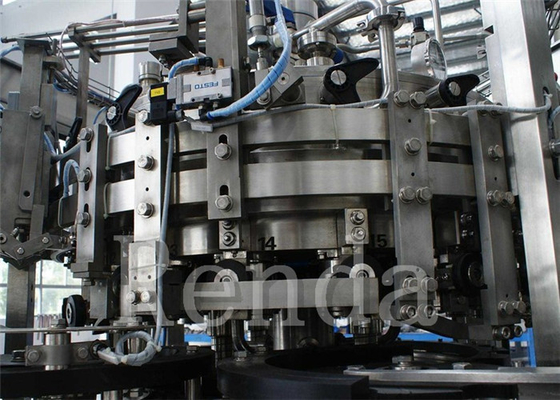O suco de fruto quente pode a máquina de enchimento a máquina de enchimento e tampando 6000 BPH de 2-In-1